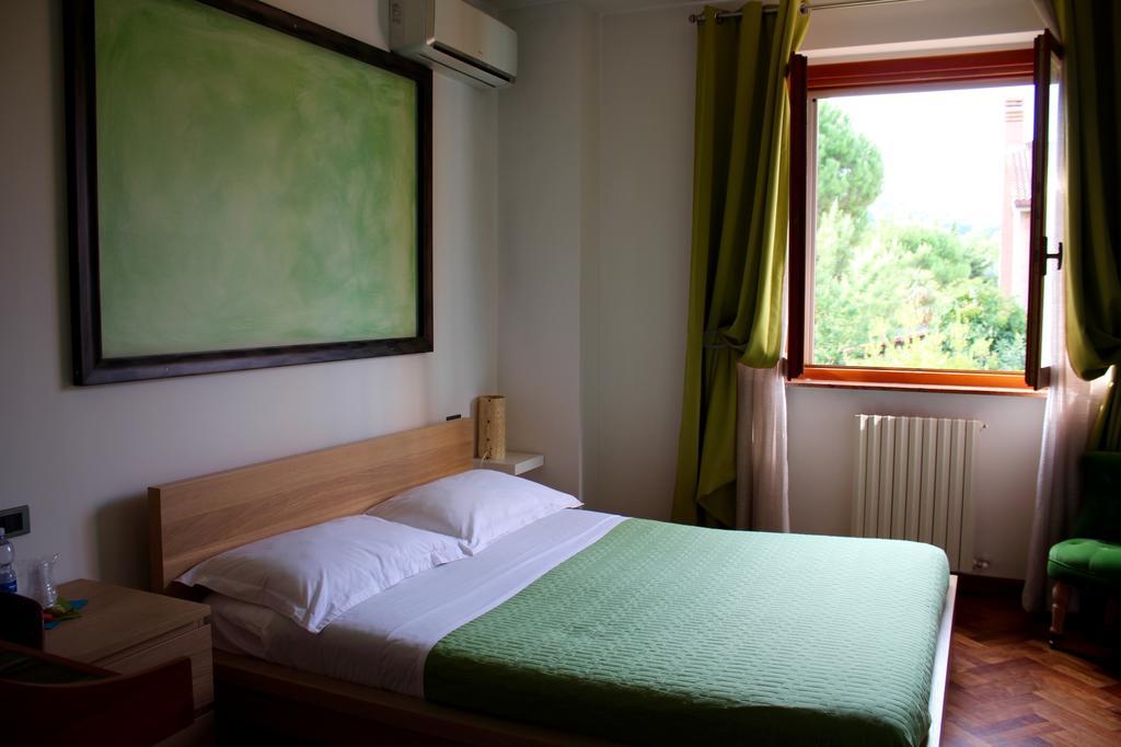 B&B Nature Colors Civitanova Marche Phòng bức ảnh